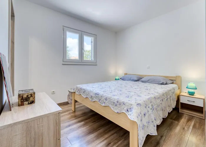 Feriehus Fanuko By Interhome Malinska
