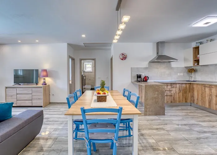 Fanuko By Interhome 펜션 말린스카