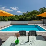 Fanuko By Interhome *